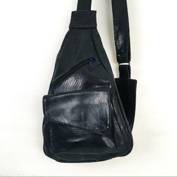 Dark blue crocodile embossed leather sling body crossbody hands free travel bag - Picture 7 of 10